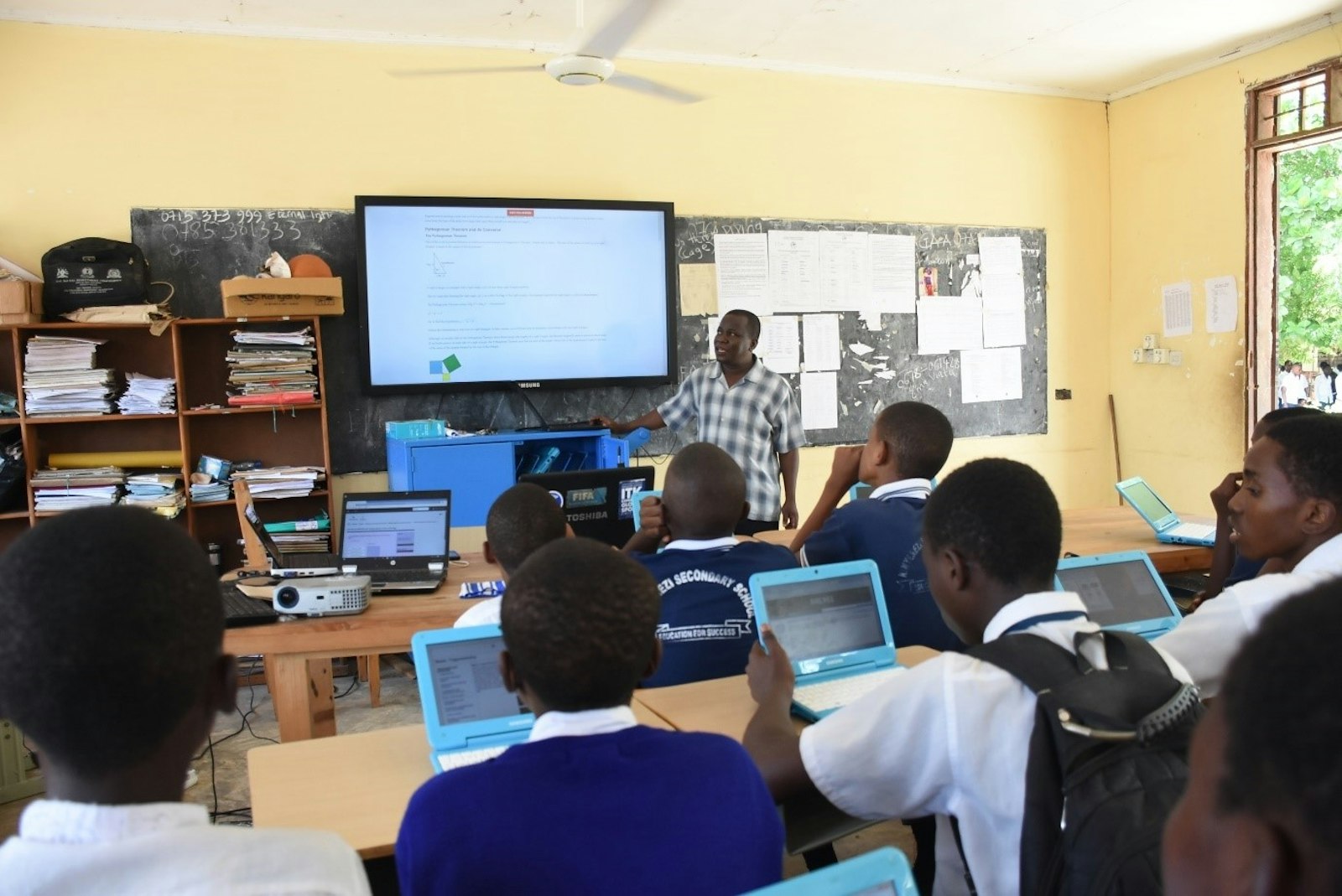 E-Fahamu Tanzania project lesson taking